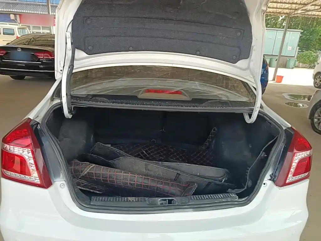 Geely King Kong — миниатюра 19