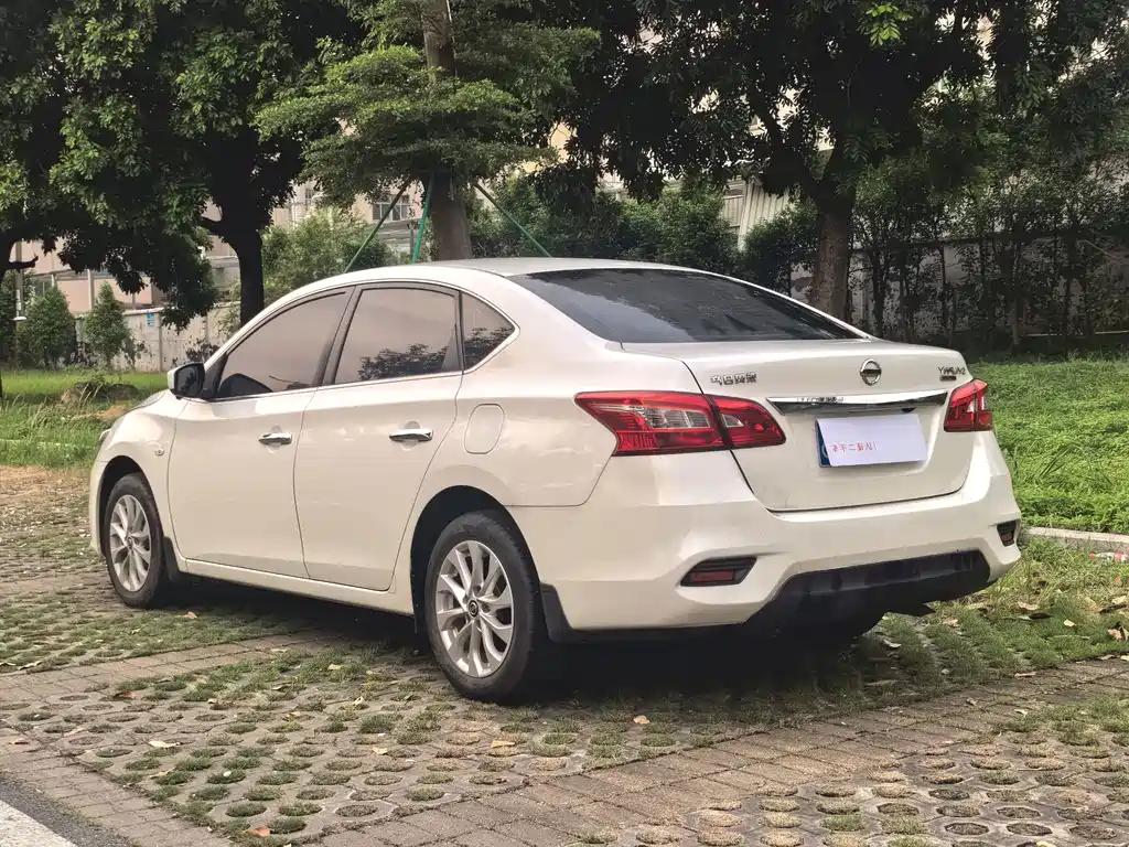 Nissan Sylphy — миниатюра 4