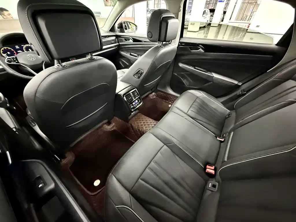 Volkswagen Passat — миниатюра 8