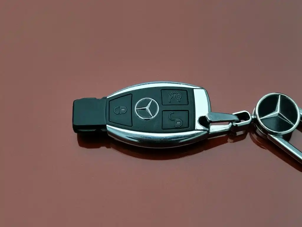 Mercedes-Benz C-Class — миниатюра 19