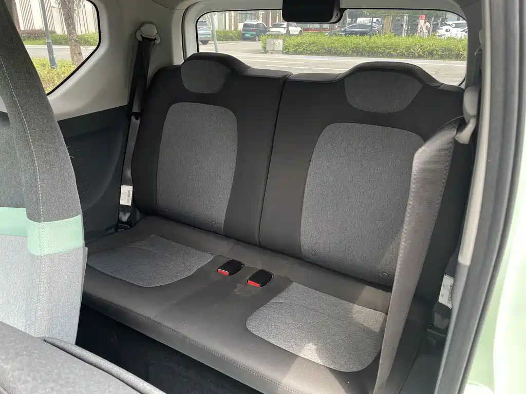 Wuling MINIEV — миниатюра 8