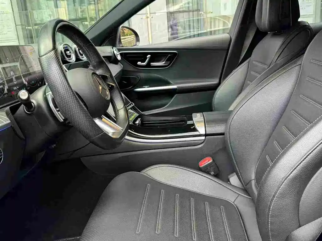 Mercedes-Benz C-Class — миниатюра 9