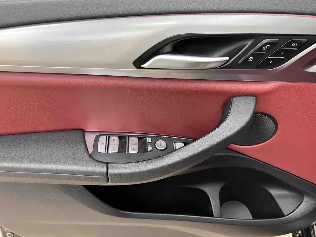 BMW X4 — миниатюра 9
