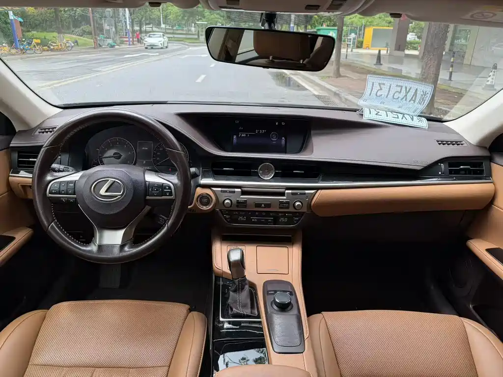 Lexus ES 2015 200 Elite