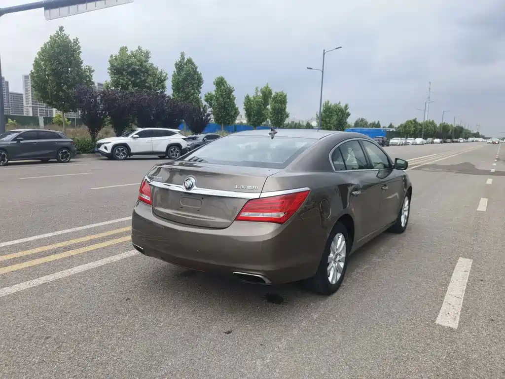 Buick LaCrosse — миниатюра 8
