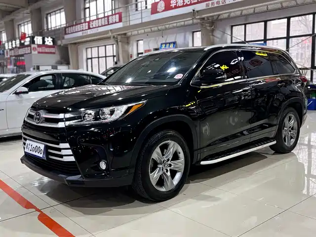 TOYOTA HIGHLANDER