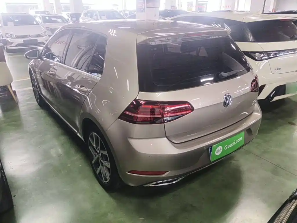 Volkswagen Golf — миниатюра 5