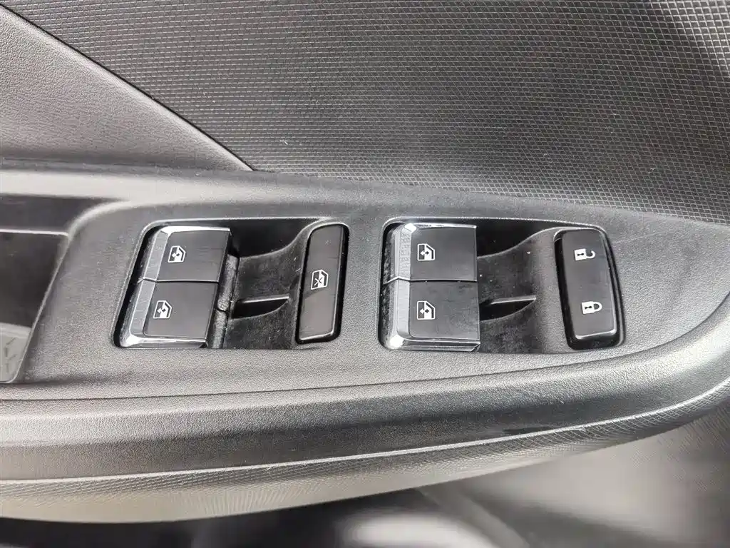 CHANGAN CHANGAN AUCHAN X5