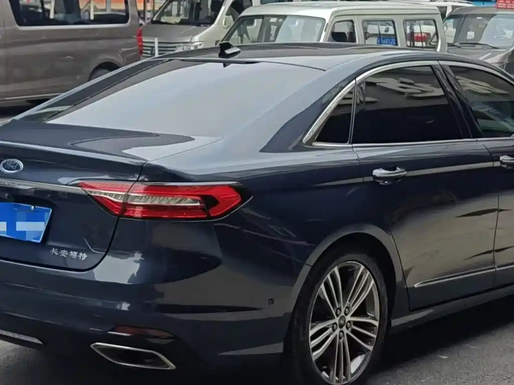 Ford Taurus — миниатюра 6