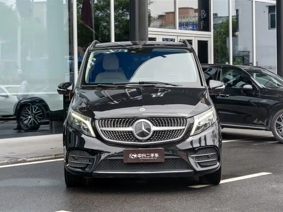 Mercedes-Benz V-Class V 2022 V 260 L Luxury