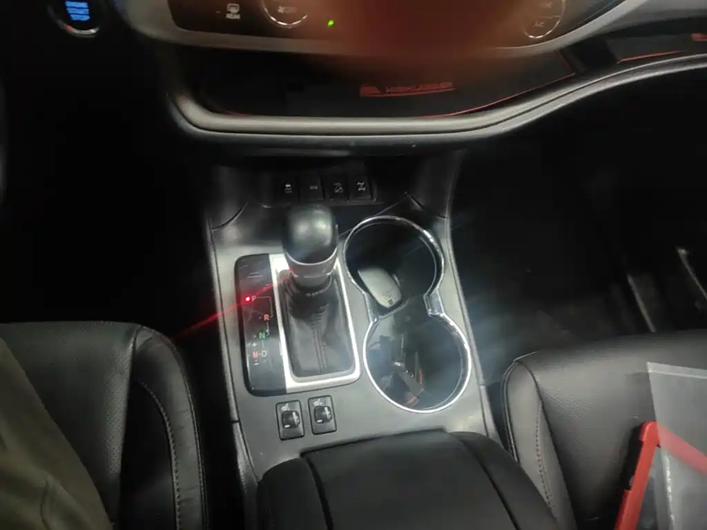 Toyota Highlander — миниатюра 14