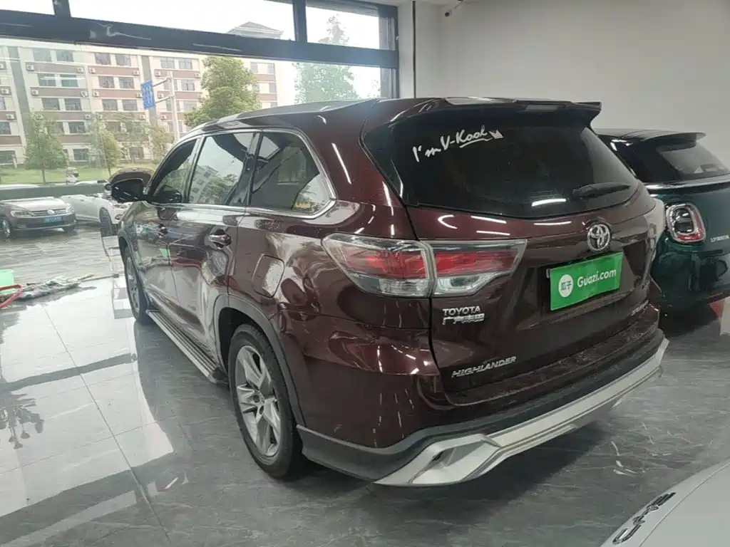 Toyota Highlander — миниатюра 5