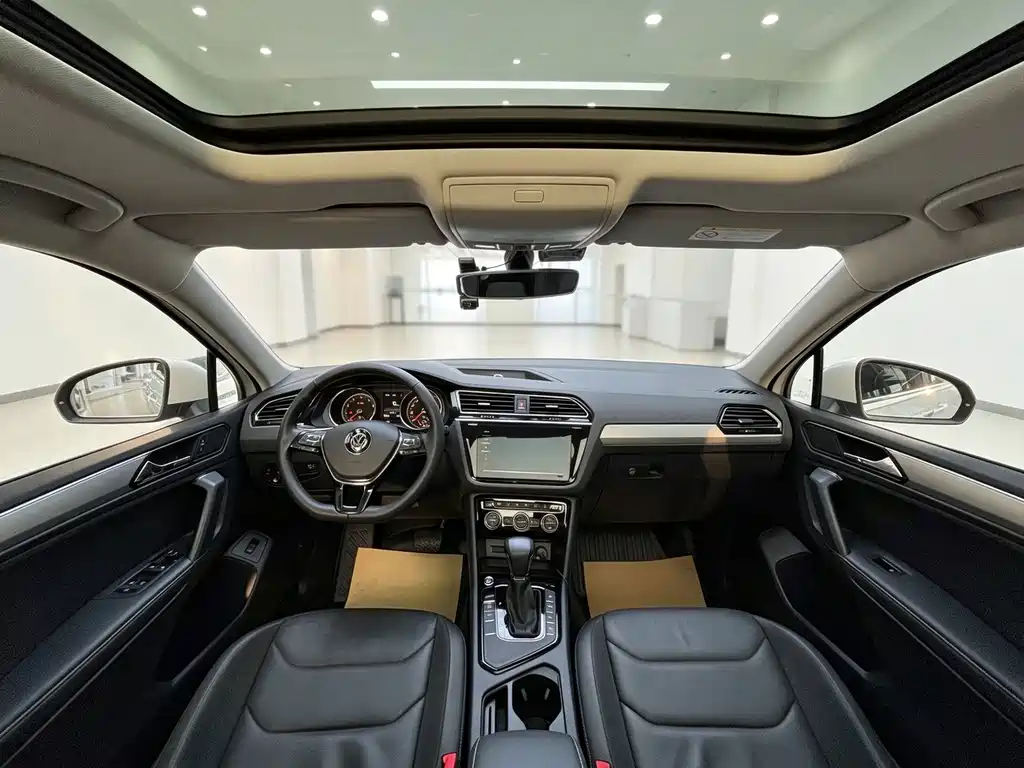 Volkswagen Tiguan L — миниатюра 8