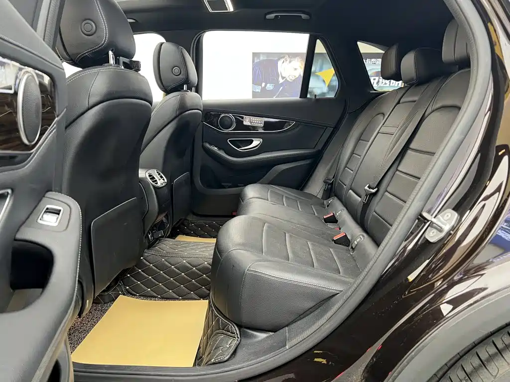 Mercedes-Benz GLC — миниатюра 31