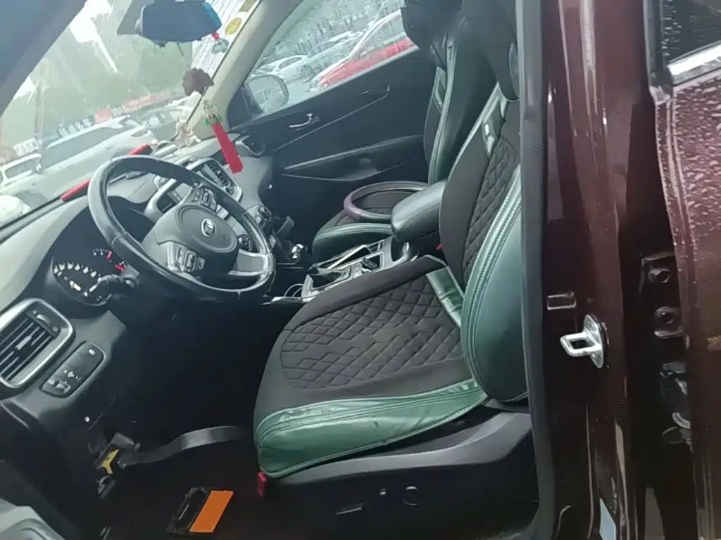 Kia Sorento — миниатюра 15