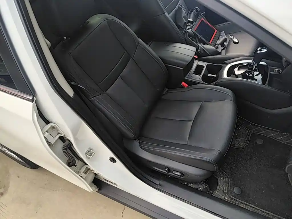 Nissan X-Trail — миниатюра 25