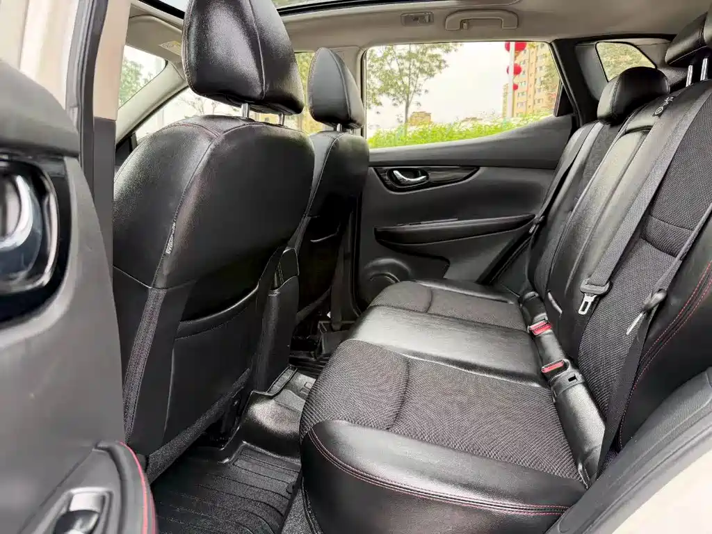 Nissan Qashqai — миниатюра 6