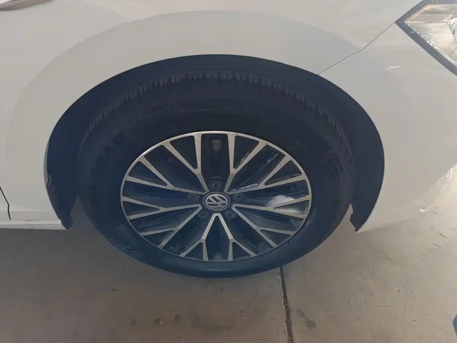 Volkswagen Sagitar — миниатюра 6