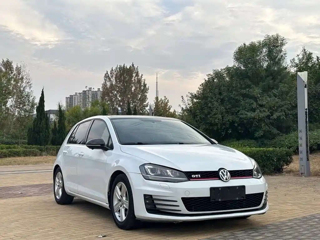 Volkswagen Golf — миниатюра 3