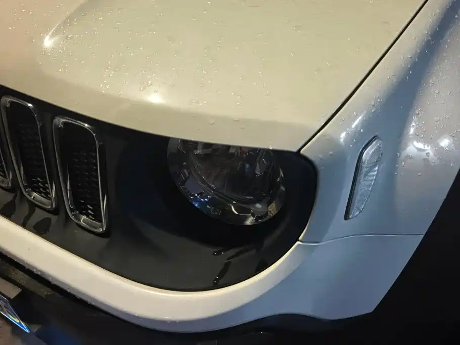 Jeep Renegade — миниатюра 5