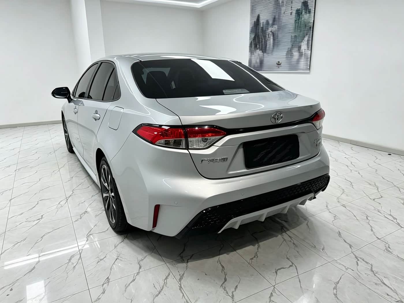 Toyota Levin 1.2 л 2022 г. Серебристо-серый, пробег 41000 км
