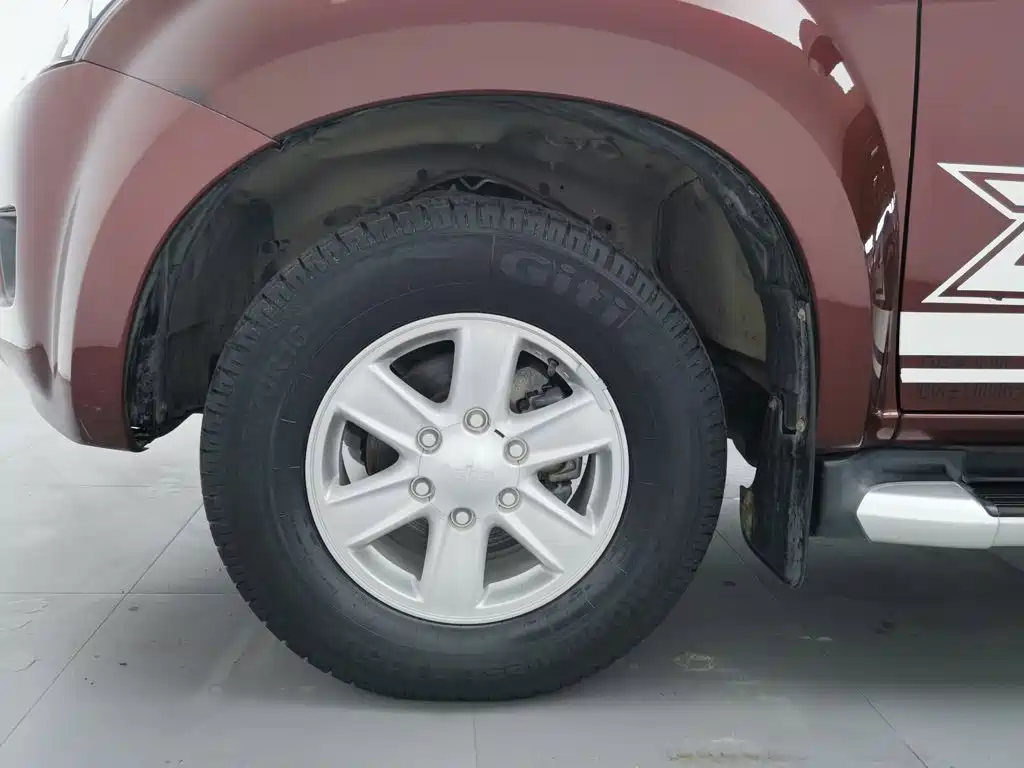 Isuzu D-MAX — миниатюра 17