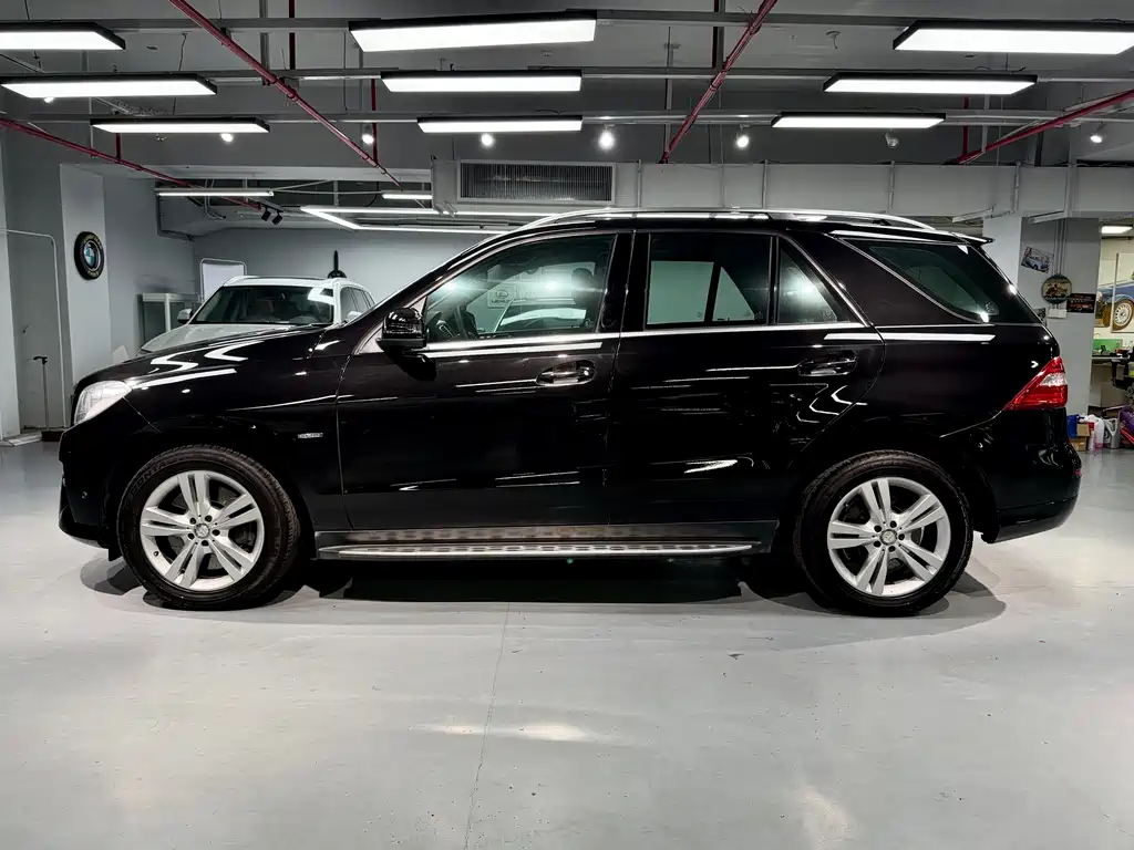 Mercedes-Benz M-Class — миниатюра 4