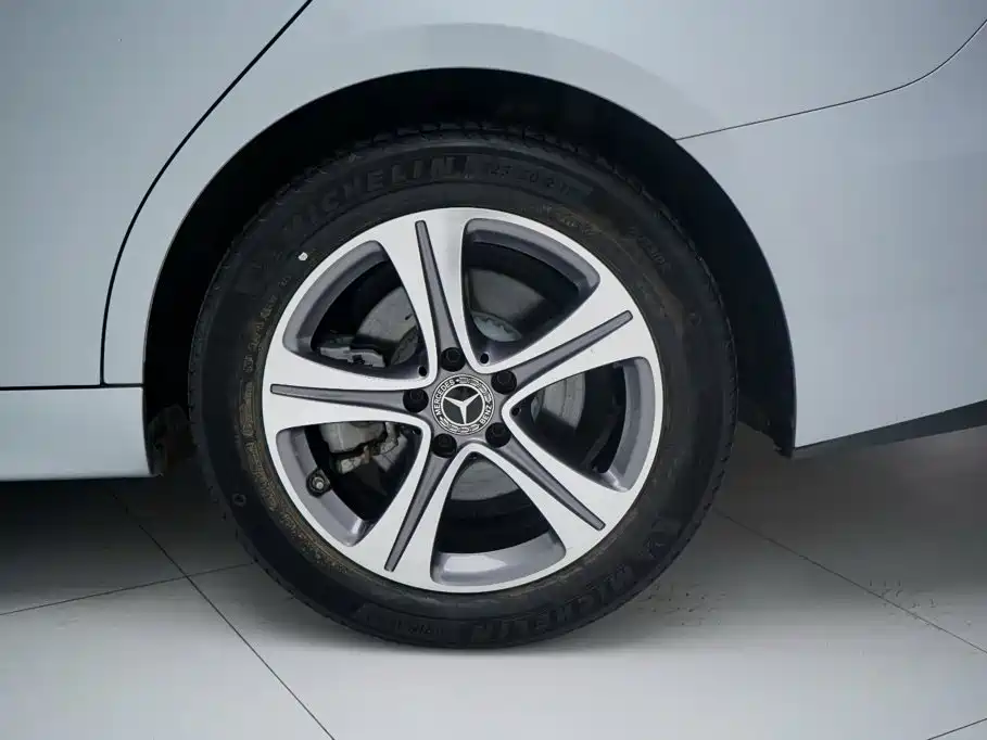 Mercedes-Benz C-Class — миниатюра 21