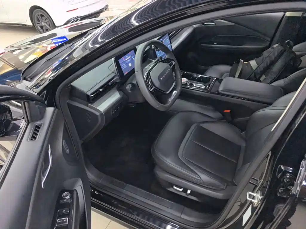 Wuling Xingguang — миниатюра 15