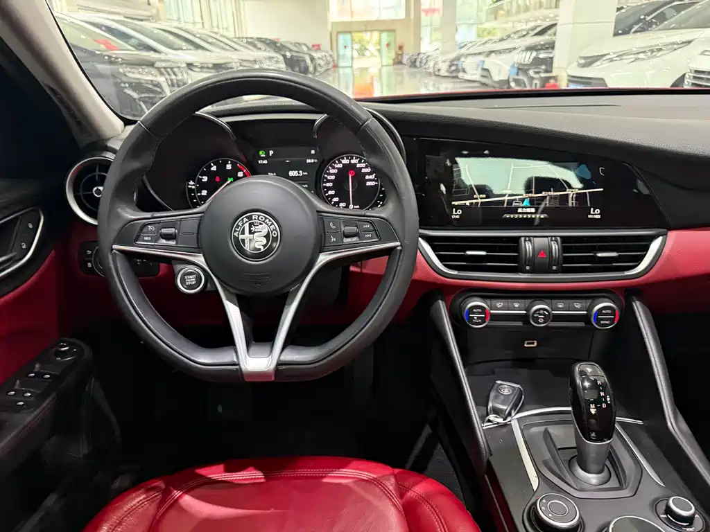 Alfa Romeo Giulia — миниатюра 13