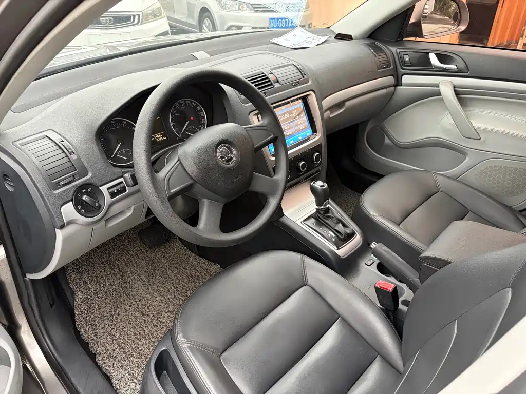 Skoda Octavia — миниатюра 8