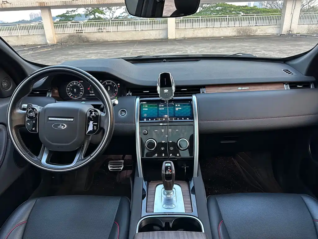 Land Rover Discovery Sport — миниатюра 7