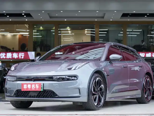 2022 Zeekr 001