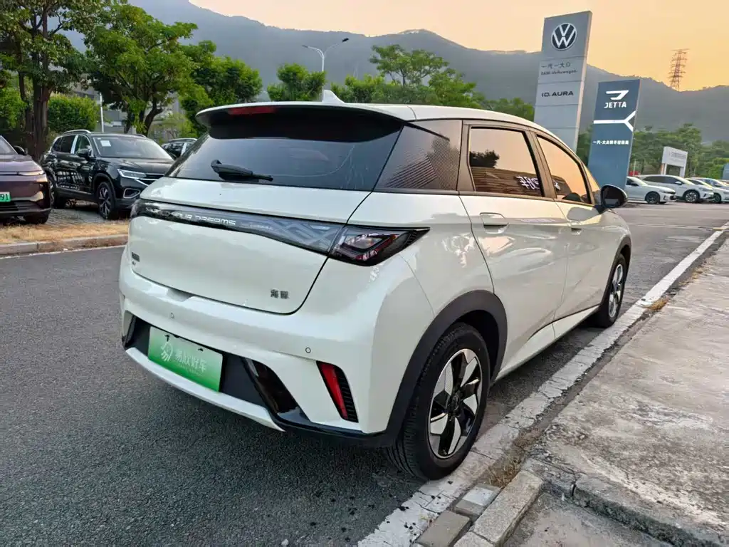 BYD Dolphin — миниатюра 7
