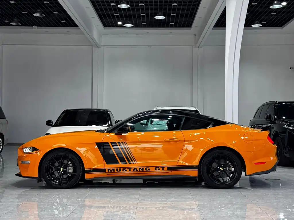 Ford Mustang — миниатюра 5