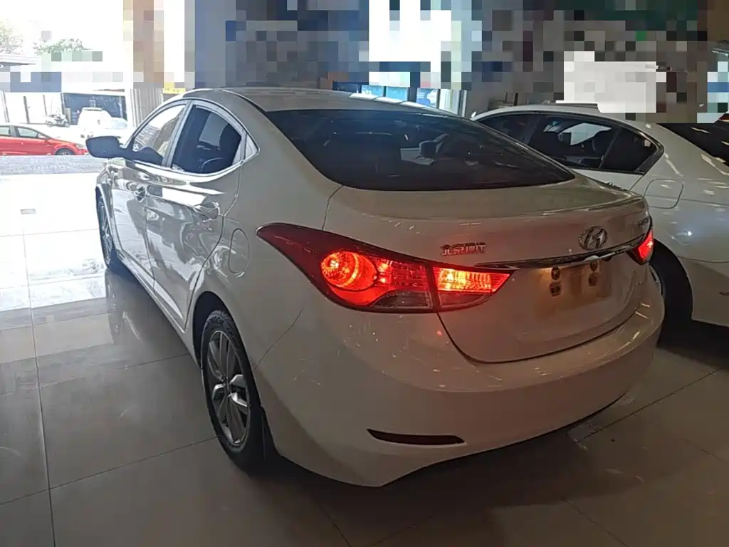 Hyundai Elantra Langdong — миниатюра 5