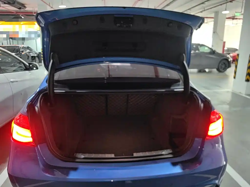 BMW 3 Series — миниатюра 19
