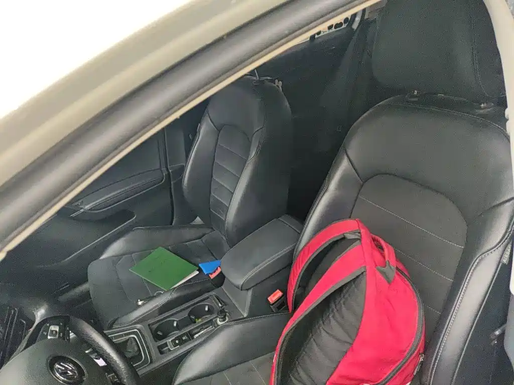 Volkswagen Golf — миниатюра 11