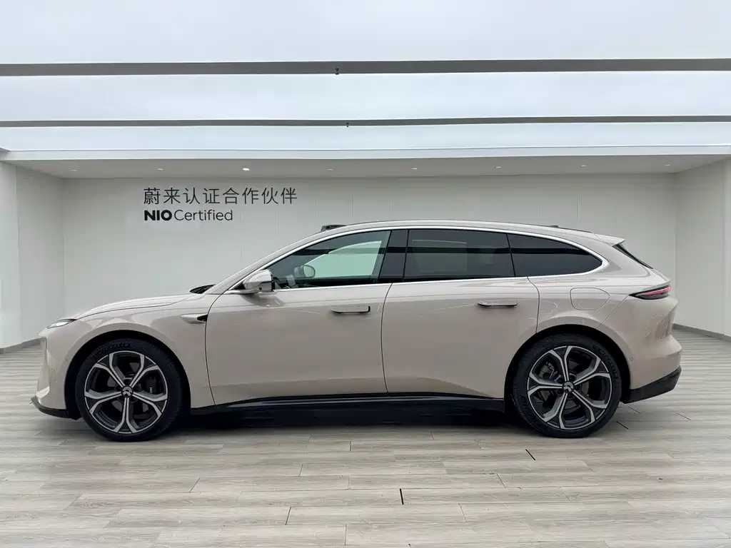 NIO ET5T 2025 75kWh Touring