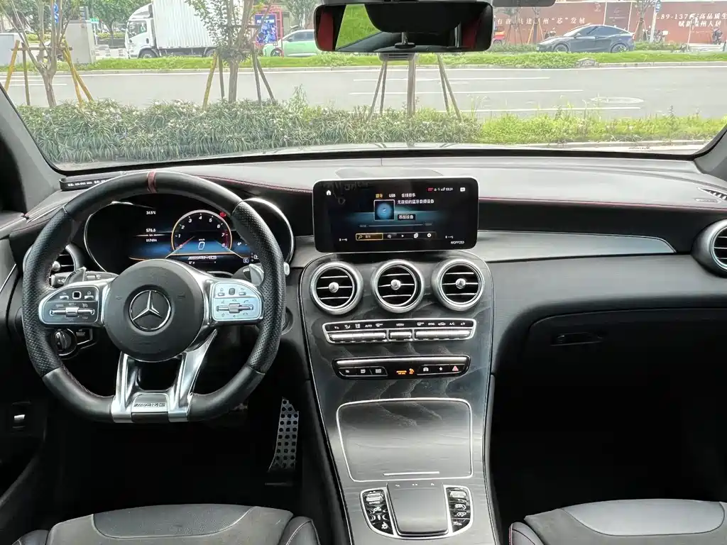 Mercedes-Benz GLC AMG — миниатюра 5