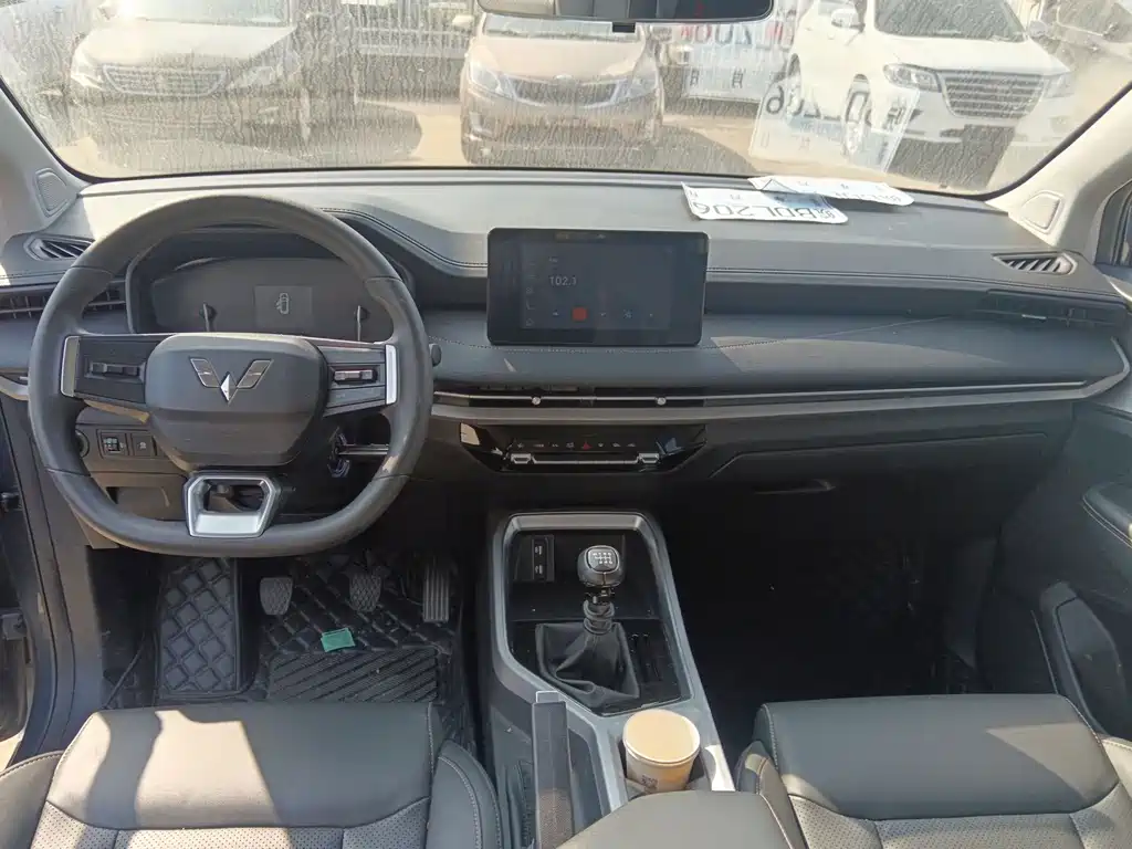 Wuling Jiachen — миниатюра 2