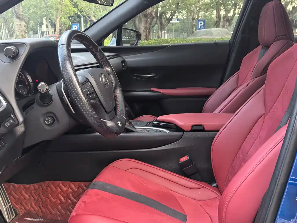 Lexus UX — миниатюра 10