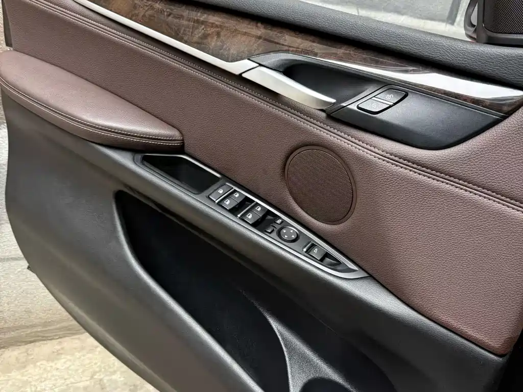 BMW X5 2015 xDrive28i