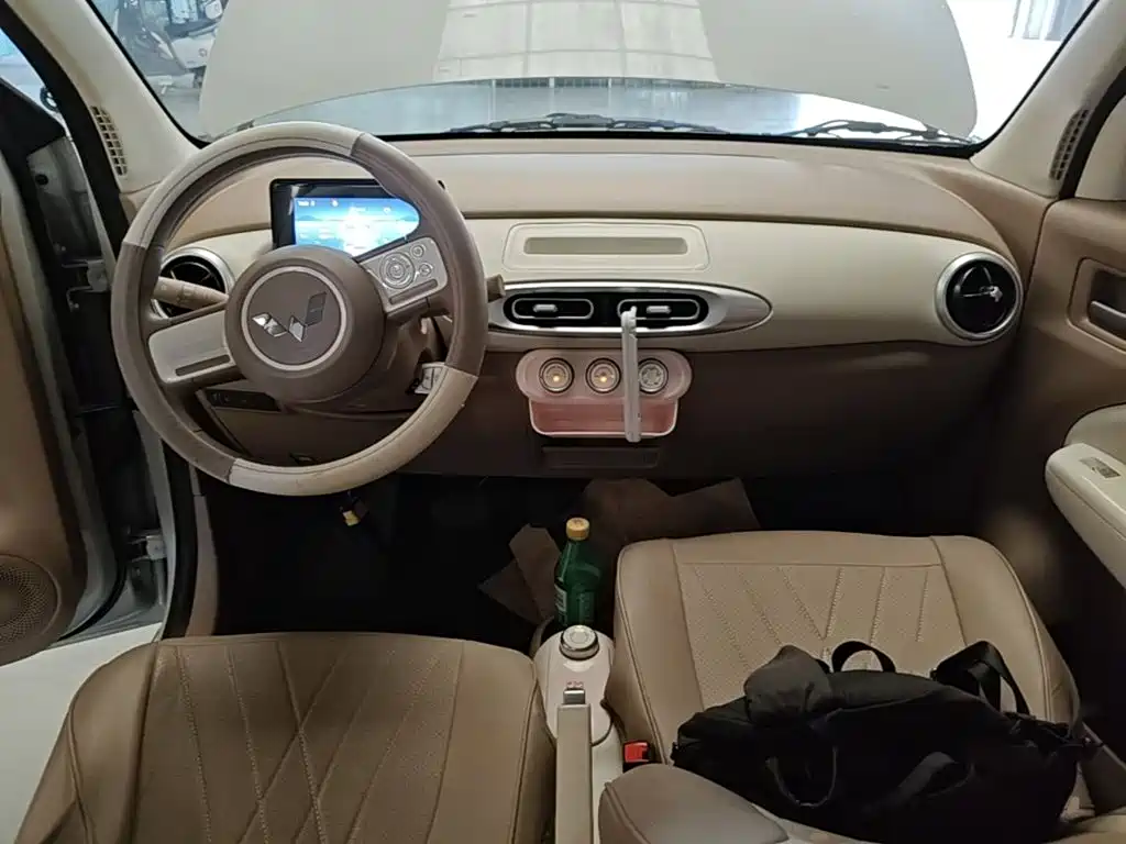 Wuling MINIEV — миниатюра 10
