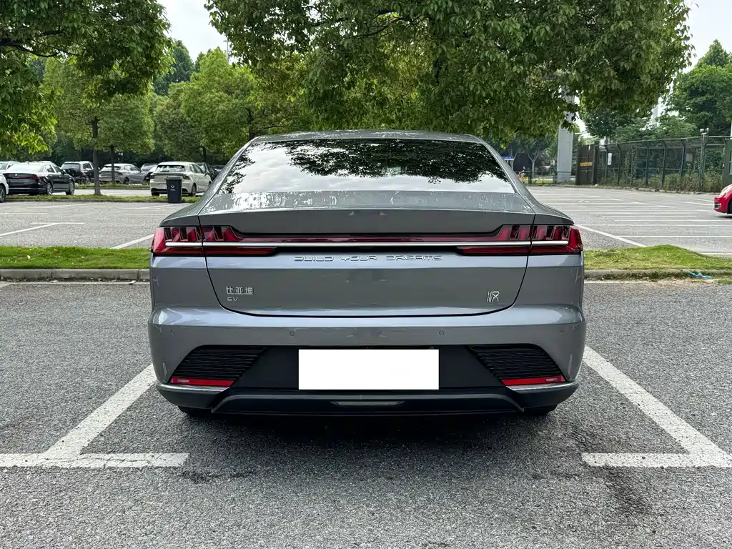 BYD Han — миниатюра 8