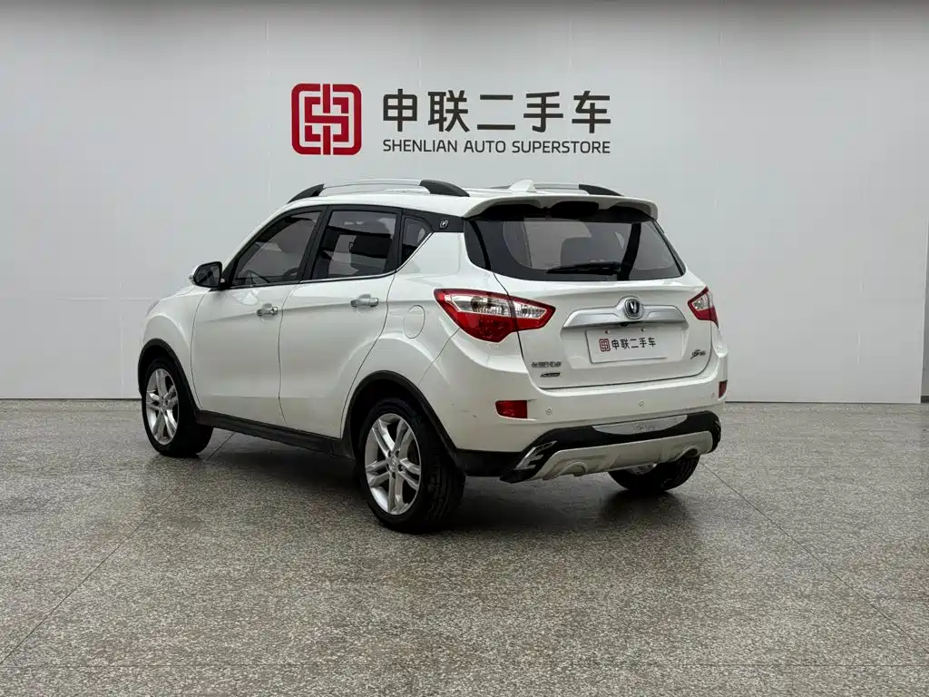 Changan CS35 — миниатюра 2