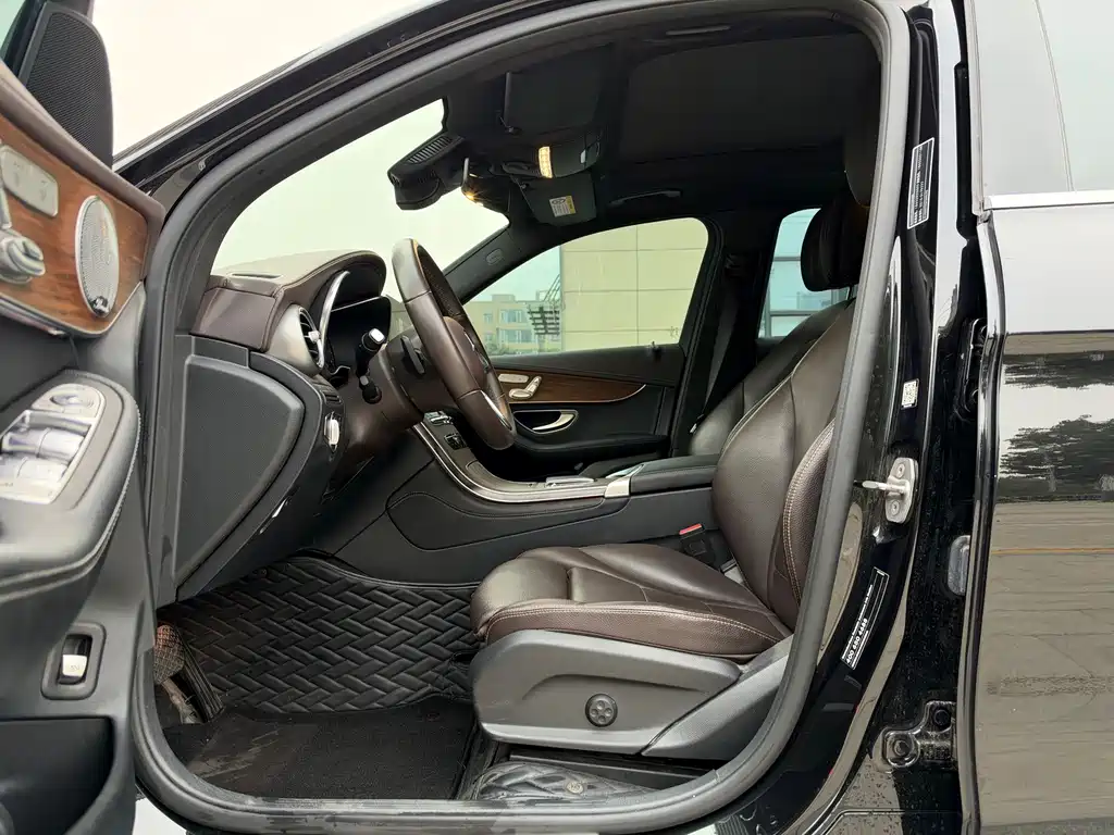 Mercedes-Benz GLC — миниатюра 8