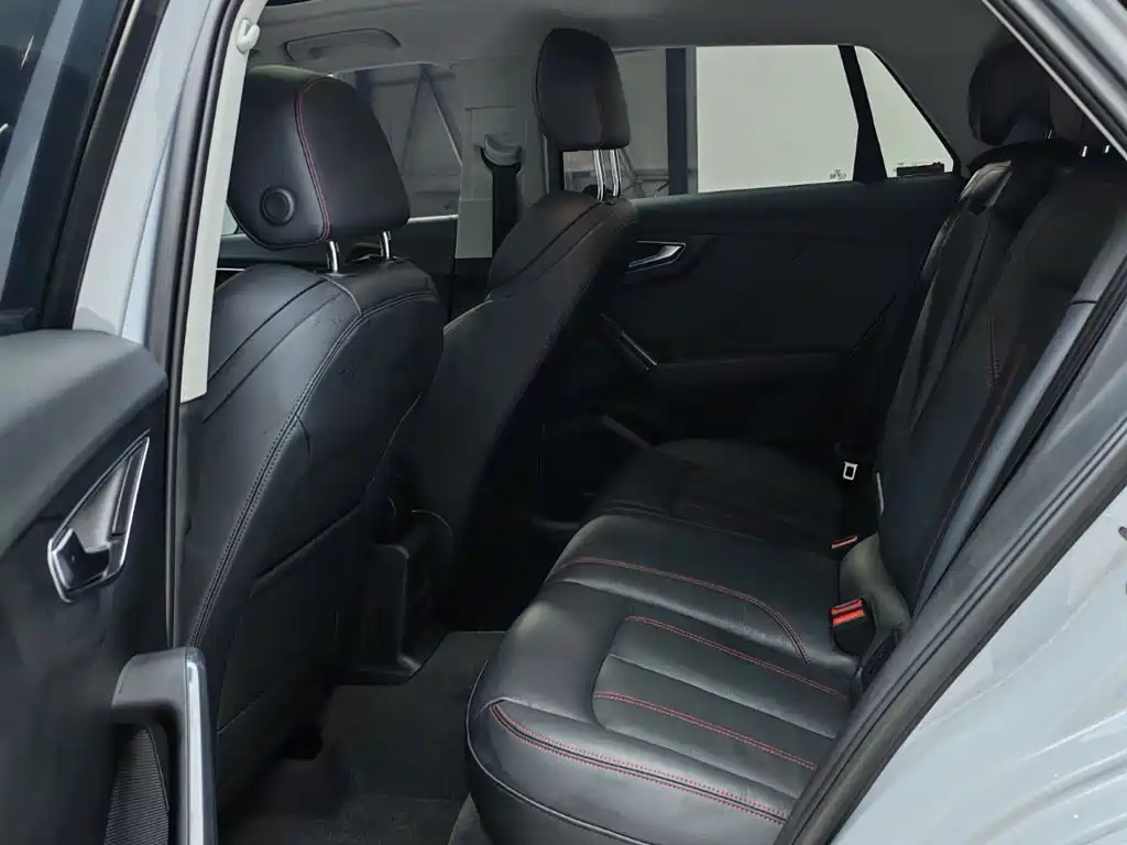 Audi Q2L — миниатюра 11