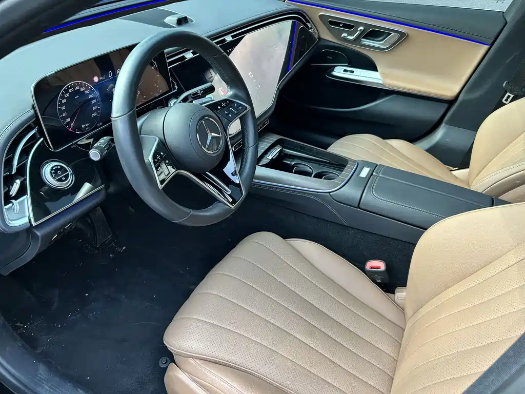 Mercedes-Benz E-Class — миниатюра 6