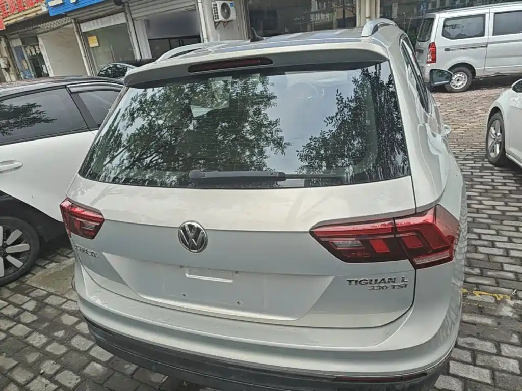 Volkswagen Tiguan L — миниатюра 6